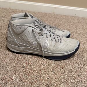 Kobe AD men’s Sz. 12